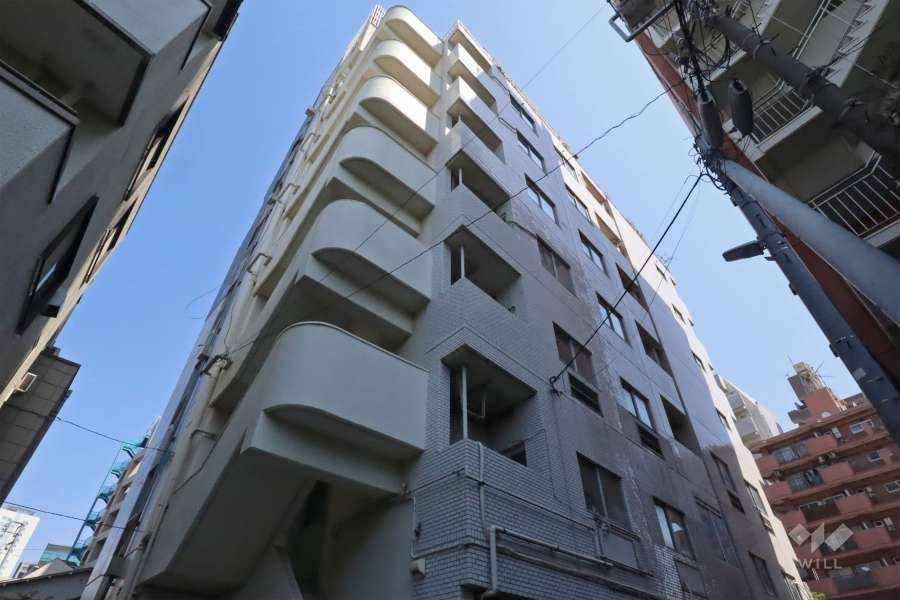 スカイコート中目黒の外観(南東側から)