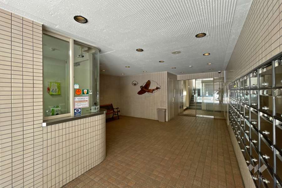 エントランス内