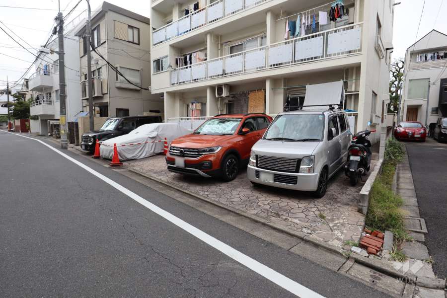敷地内駐車場（屋外平面式）