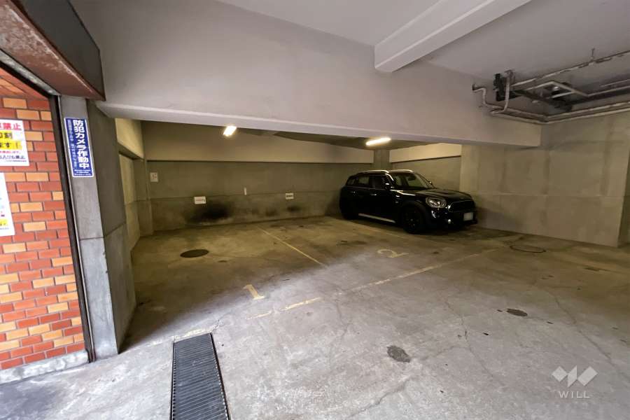 敷地内駐車場（屋内平面式）