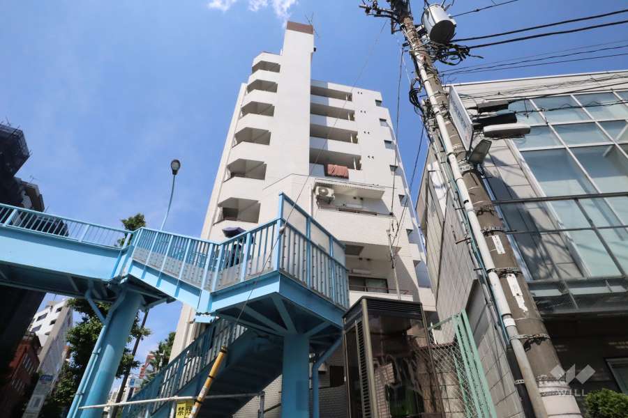 マートルコート中目黒の外観(南西側)