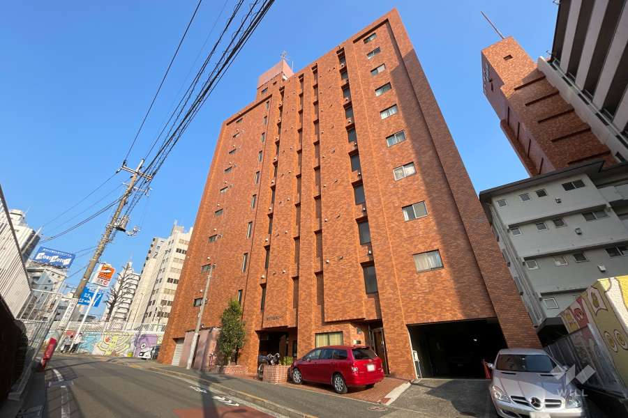 藤和中目黒コープの外観（南西側から）　