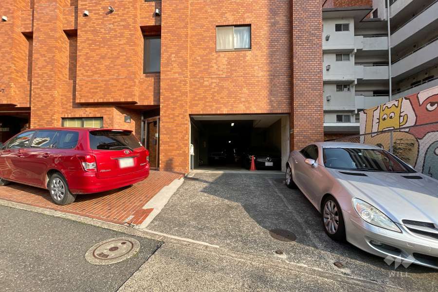 駐車場の出入り口