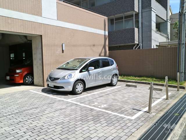 敷地内駐車場(屋外平面式)