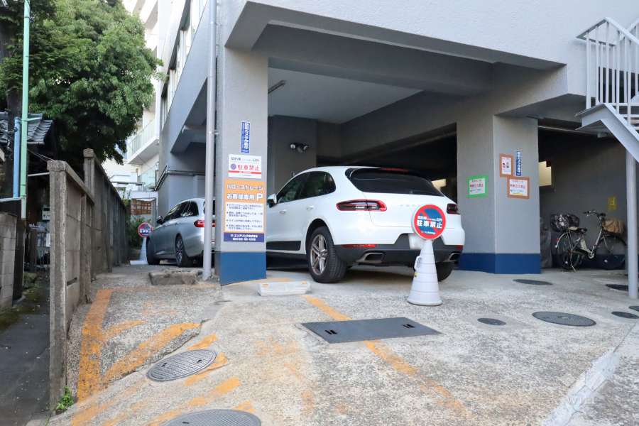 敷地内駐車場（屋内平面式）