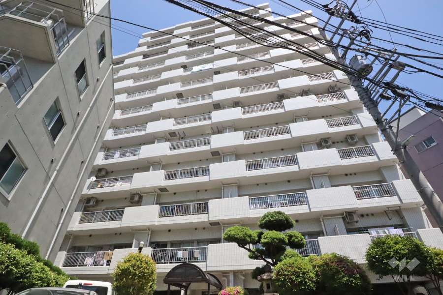 パラスト目黒3丁目の外観（南西側から）