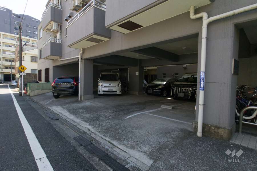 敷地内駐車場（屋内平面式）