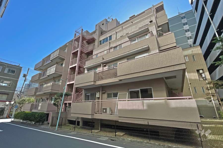 朝日第2中目黒マンションの外観（北西側から）