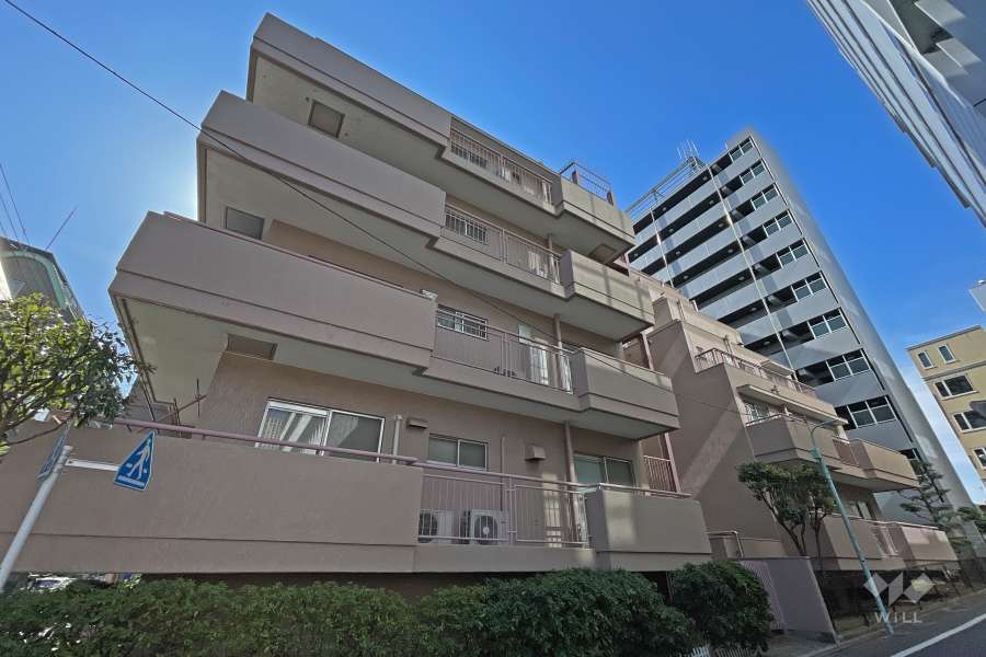 朝日第2中目黒マンションの外観（北東側から）