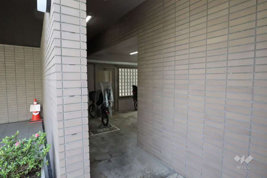 屋内に設けられた駐輪場