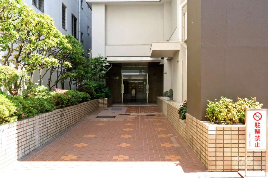 エントランスアプローチ