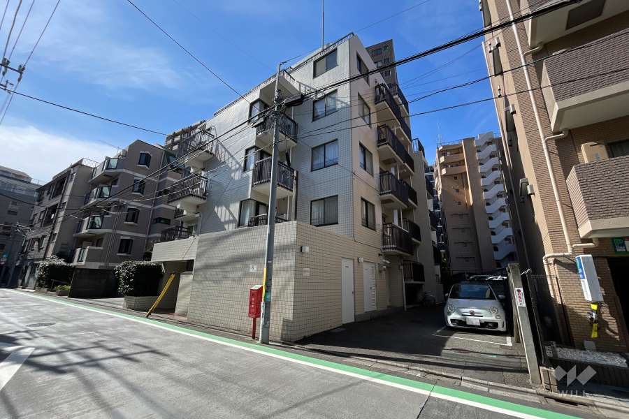 目黒パークホームズの外観（北東側から）