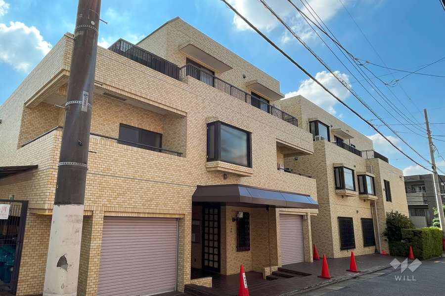 メイツ大岡山の外観（南西側から）