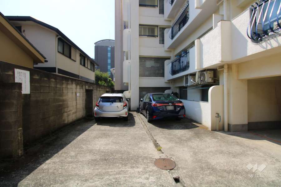 敷地内駐車場（屋外平面式）