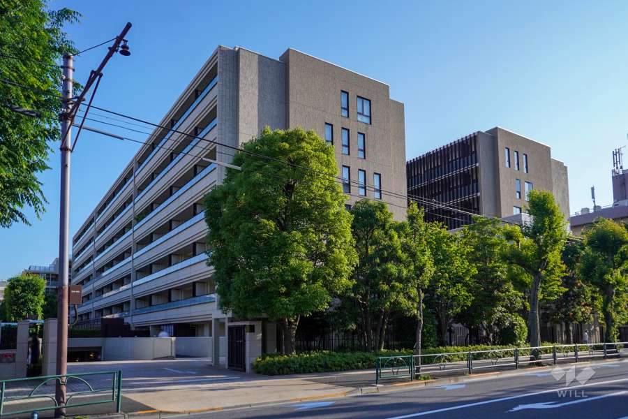 プラウド駒場の外観（北東側から）