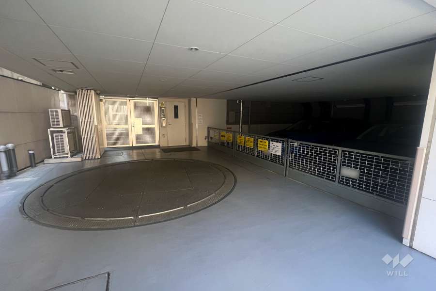 敷地内駐車場（屋内機械式）