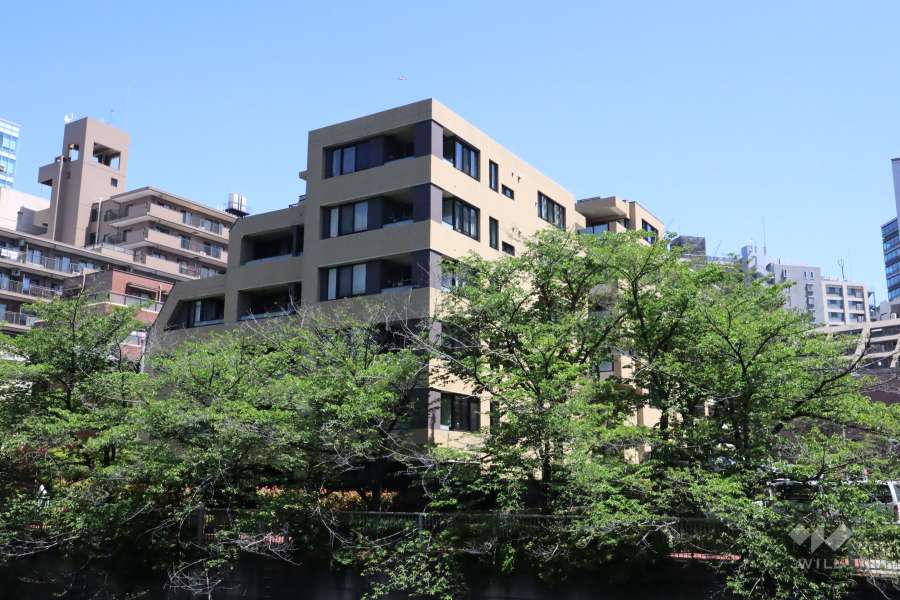 オークプレイス目黒行人坂の外観(南西側から)