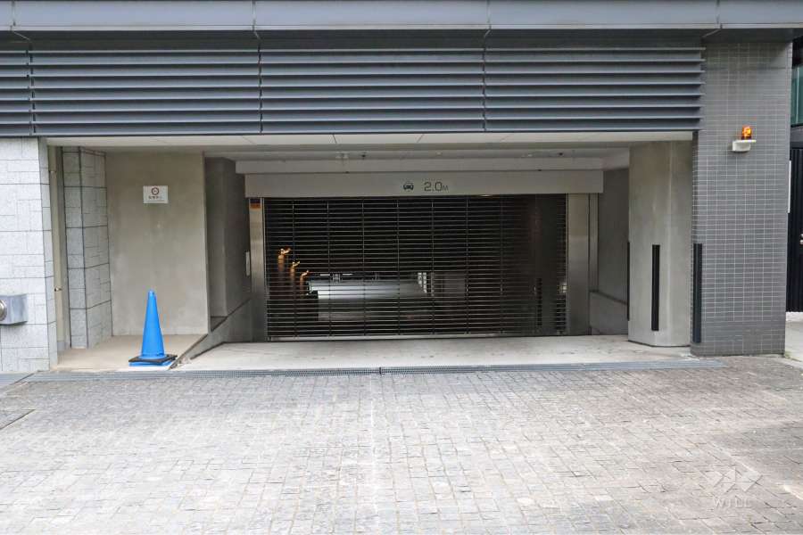 駐車場の出入り口
