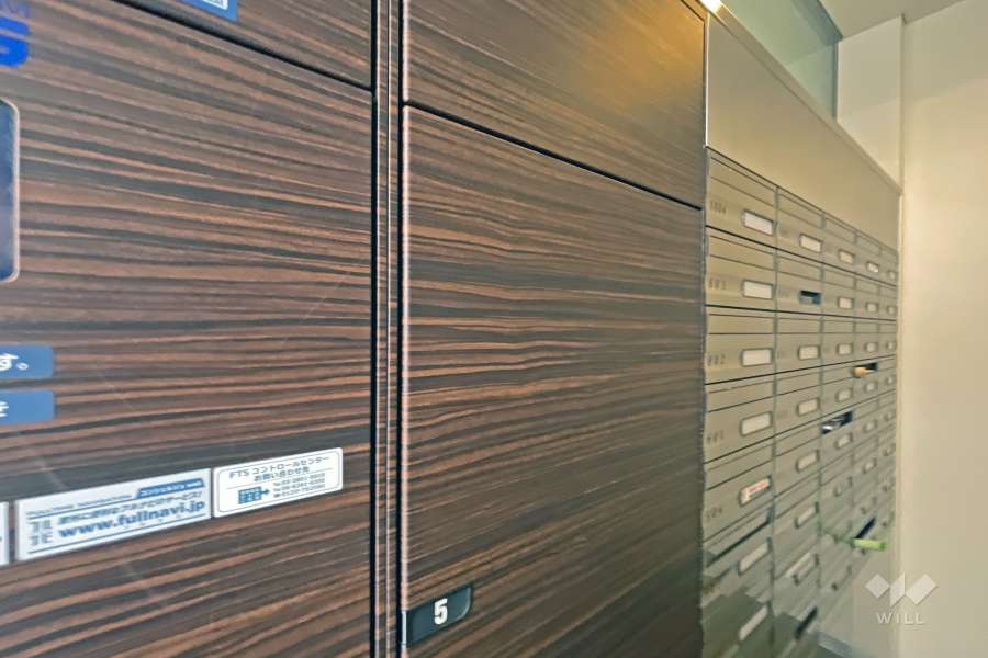 共用ポストと宅配ボックス