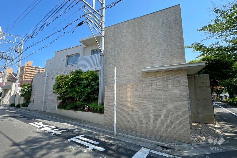 ザパークハウス柿の木坂の外観（北西側から）