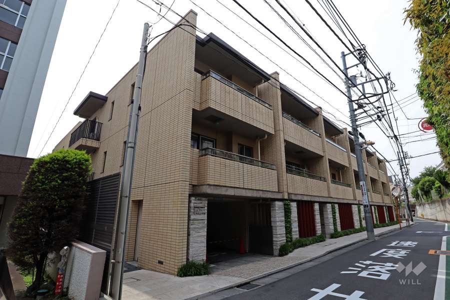 オーベル目黒の外観(南東側から)