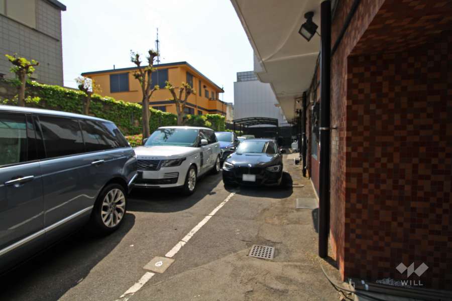 敷地内駐車場（屋外平面式）