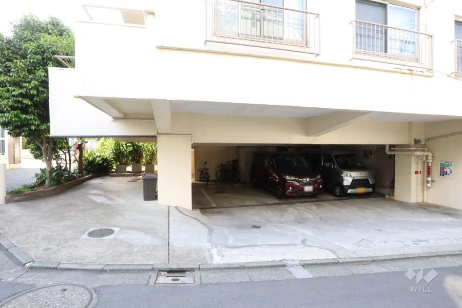 敷地内駐車場（屋内平面式）　