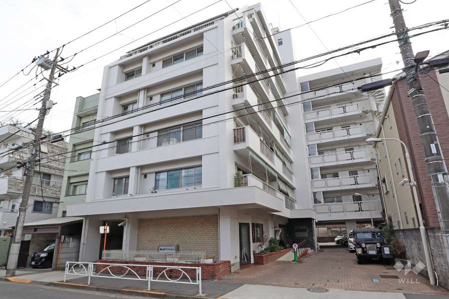 緑ヶ丘マンションの外観（北西側から）