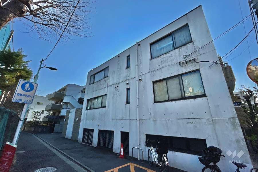 サニークレスト上目黒壱番館の外観（北西側から）