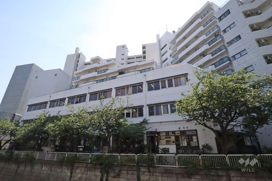 シティホームズ中目黒の外観（北東側から）