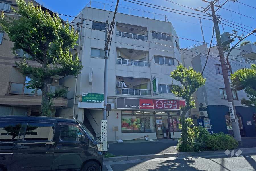 岡本ビルの外観（南西側から）