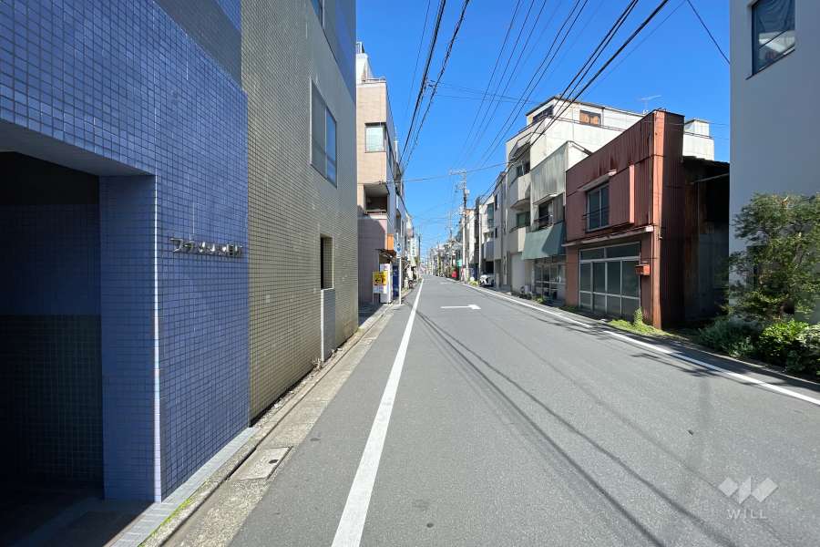 敷地北側の前面道路　