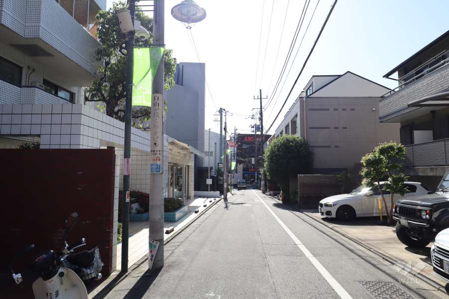 敷地北側の前面道路（ヒルサイド通り）