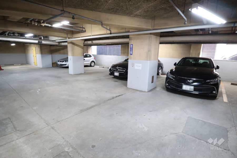 敷地内駐車場（屋内平面式）