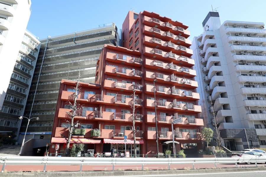 サングリア中目黒の外観（北西側から）