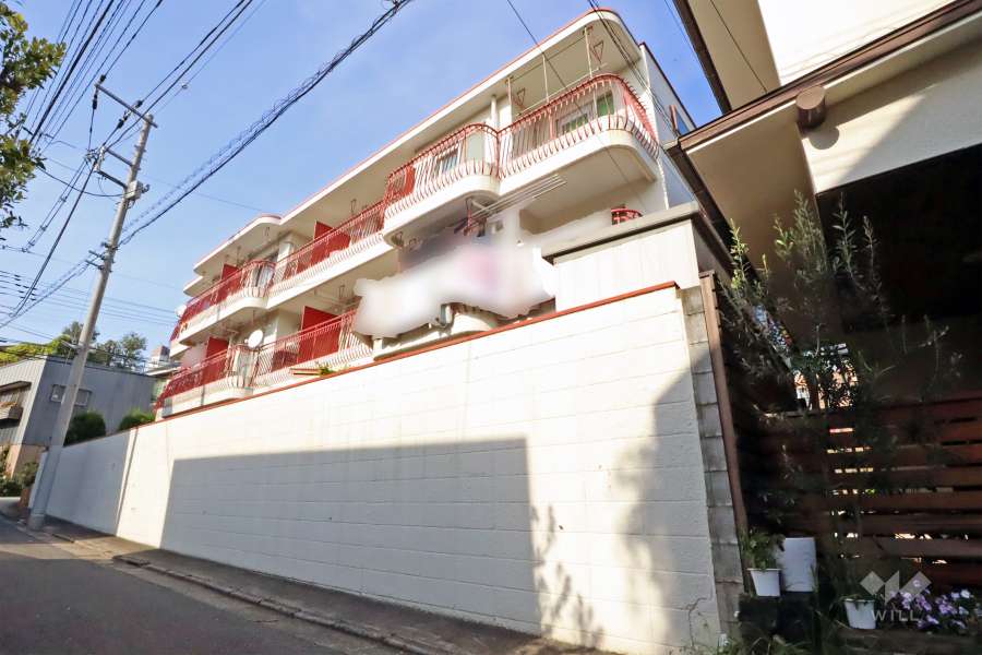 コーラルハイツ柿の木坂の外観（南西側から）