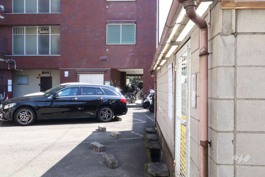 敷地内駐車場（屋外平面式）