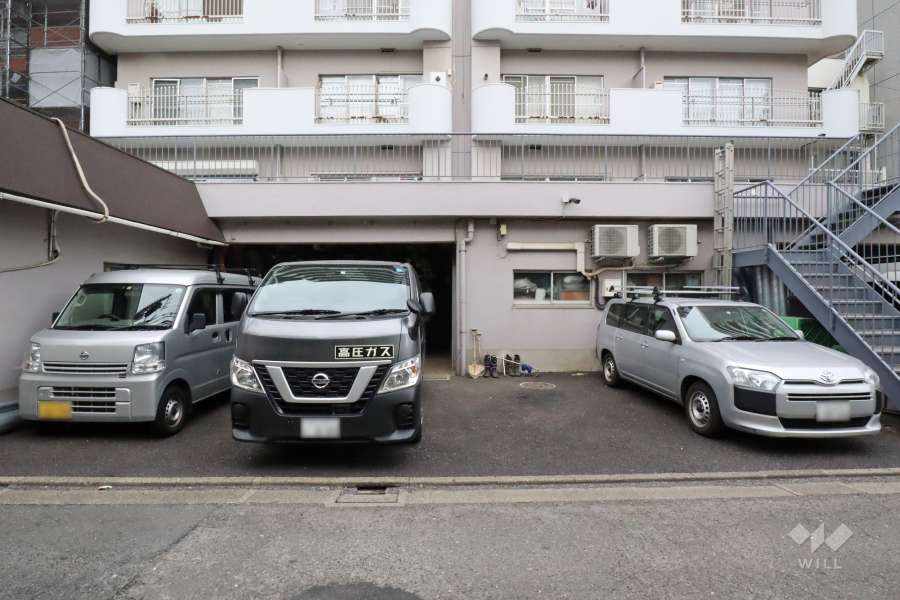 敷地内駐車場（屋外平面式）