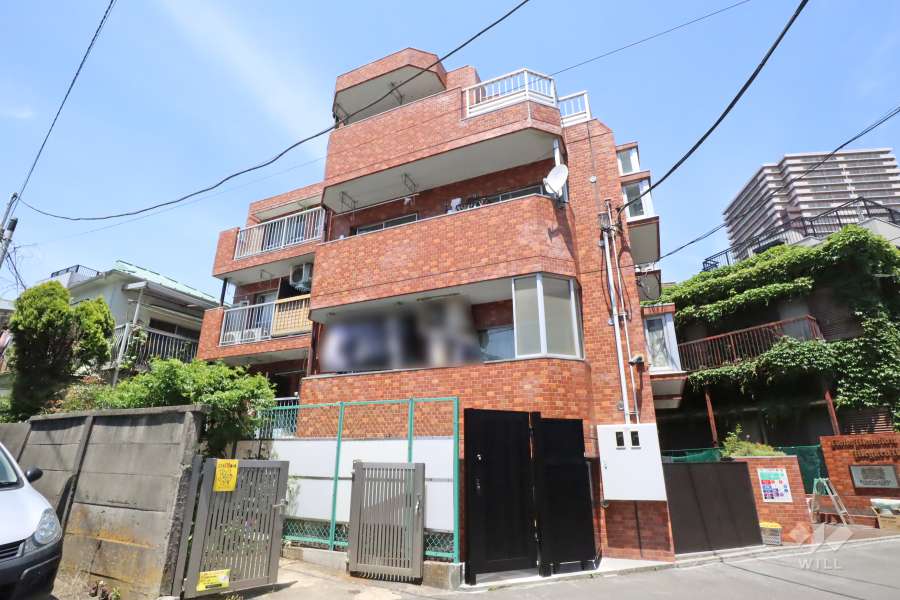 ライオンズマンション目黒第5の外観(南側から）