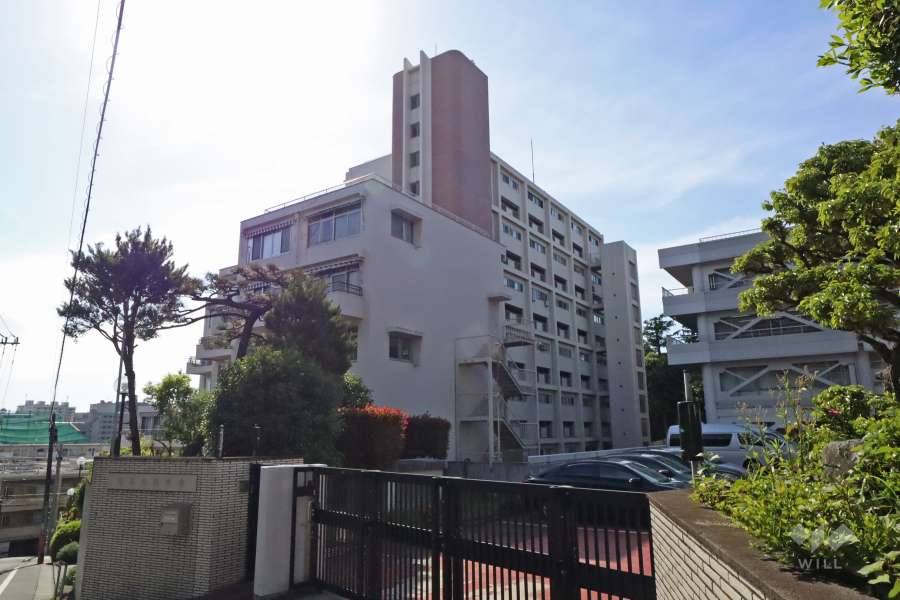 目黒台マンションＡ棟の外観(南東側から)