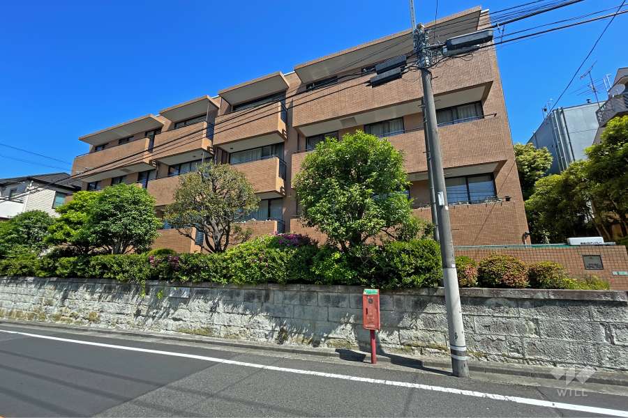 自由が丘アンクレーの外観（南東側から）