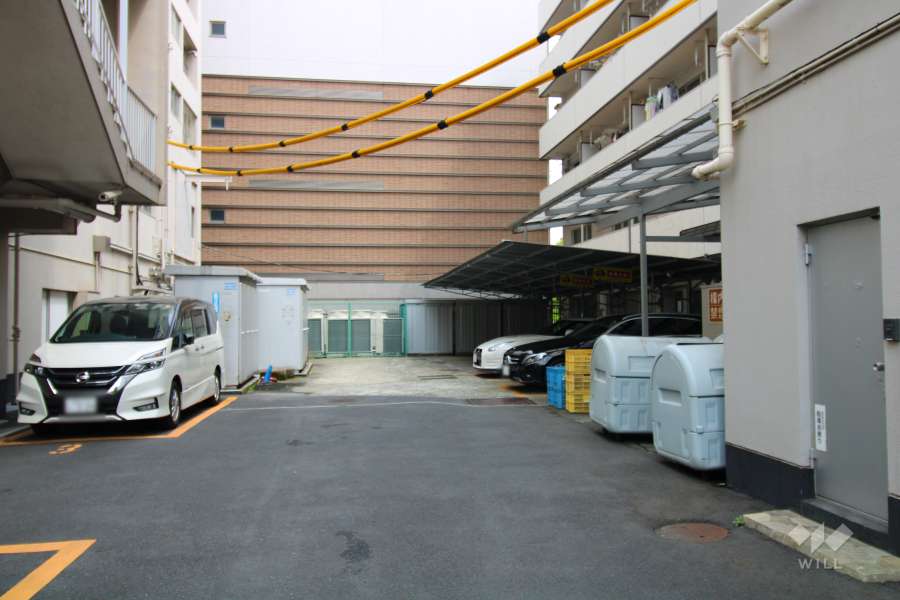 敷地内駐車場（屋外平面式）