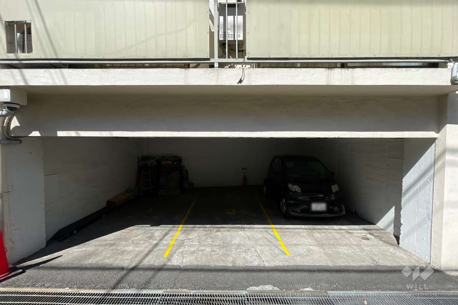 敷地内駐車場（屋内平面式）