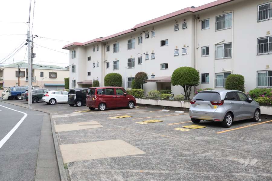 敷地内駐車場（屋外平面式）