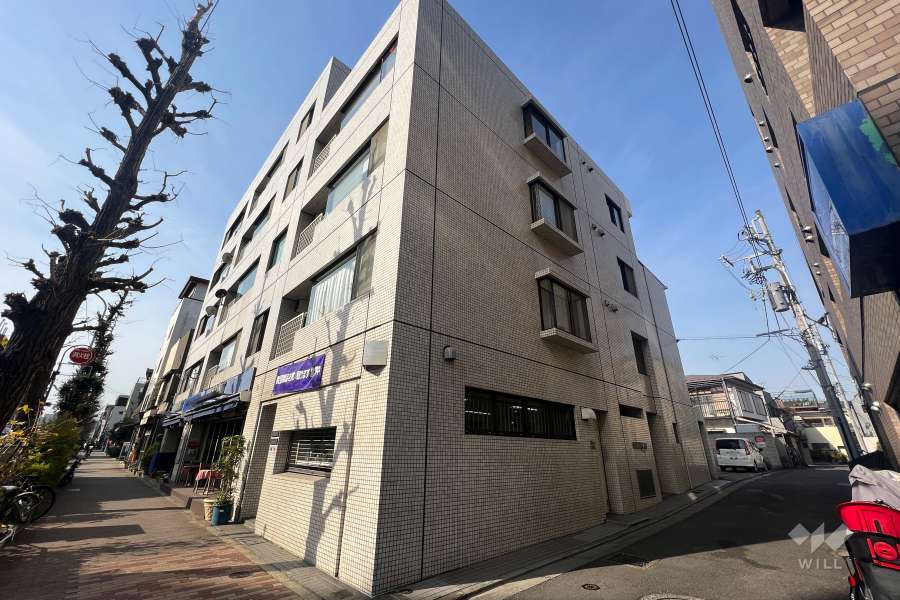 ディアハイム目黒の外観(南東側から）