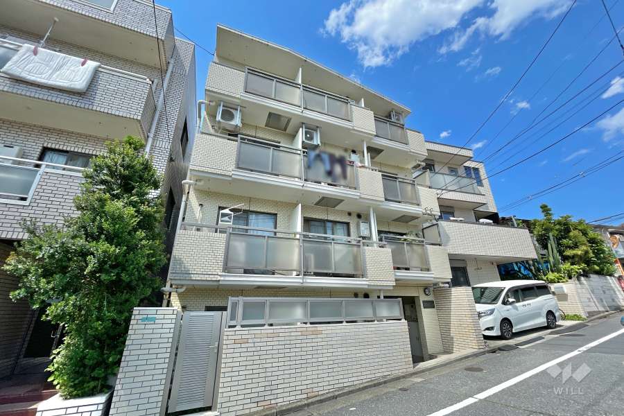 ドム都立大の外観（南西側から）