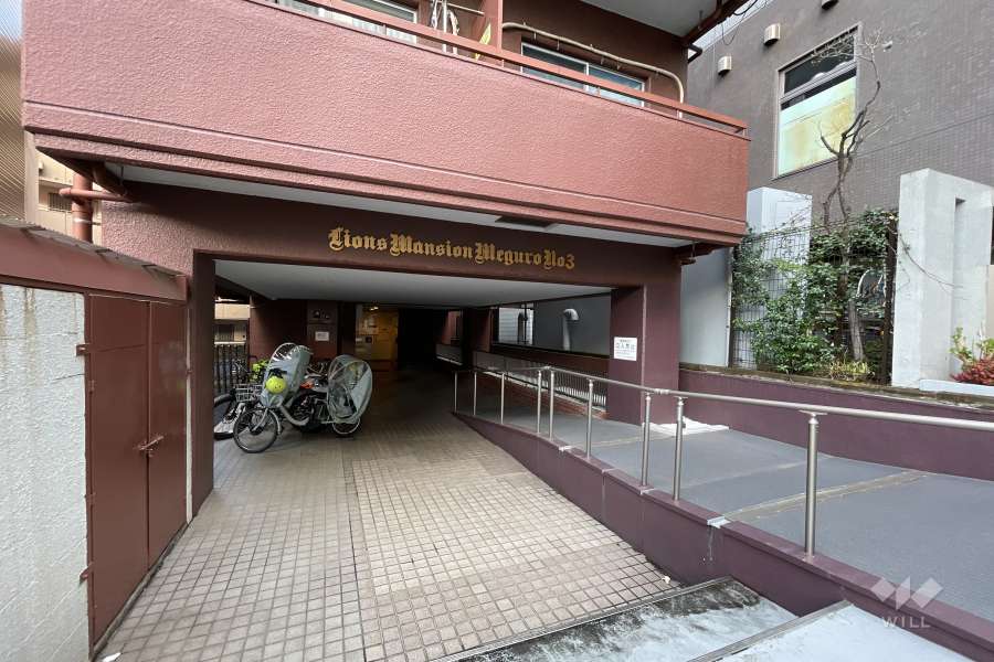 エントランスアプローチ