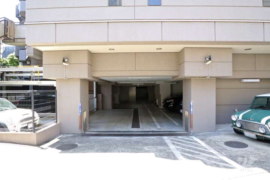 駐車場の出入り口・敷地内駐車場（屋内平面式・屋外平面式）