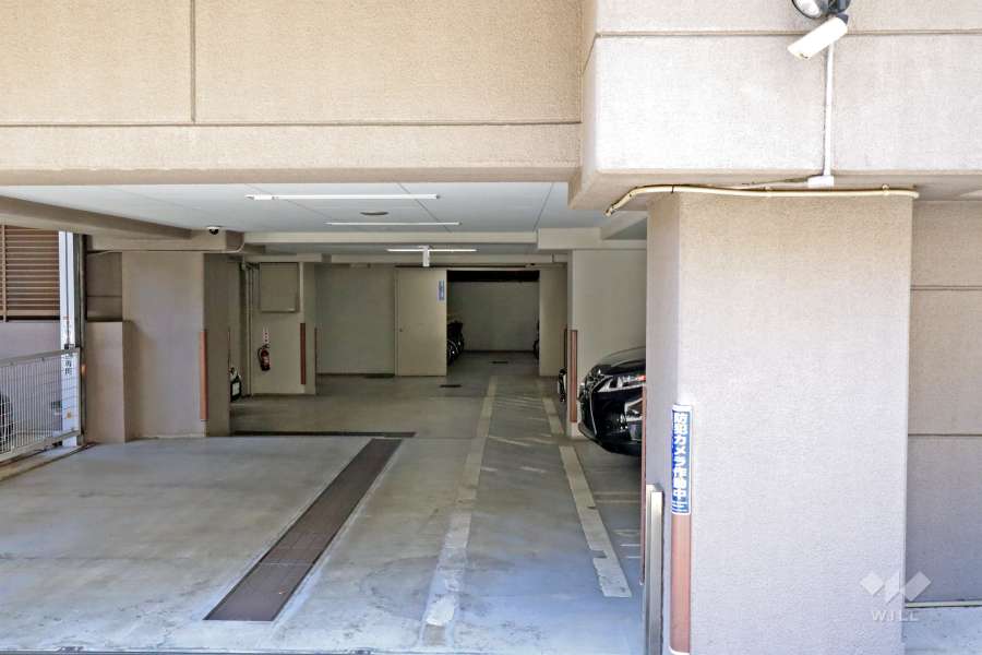 敷地内駐車場（屋内平面式）