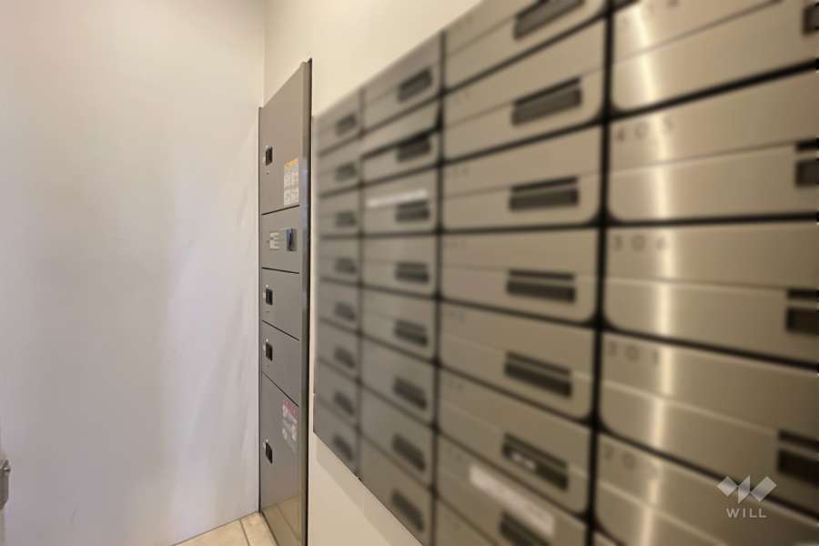 宅配ボックスと共用ポスト　